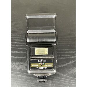 Vintage Crown Auto Zoom TW-3600 Thyristor‎ Camera Flash